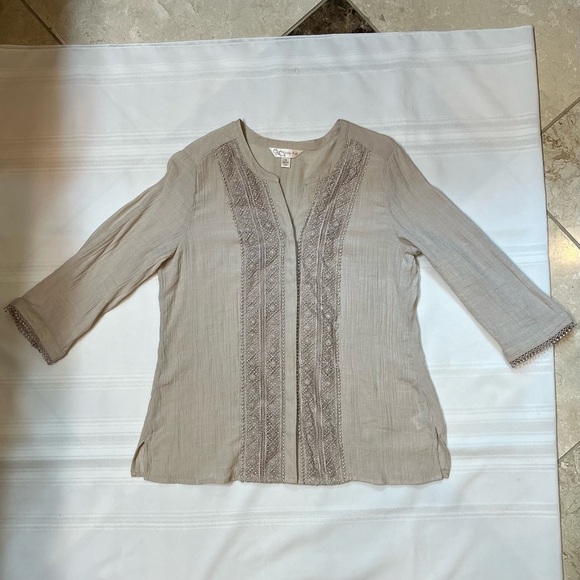 $5 ADD ON with $15+ Bundle Krazy Kat Boho Crochet Trim Tunic Blouse Sz M EUC - Picture 11 of 13